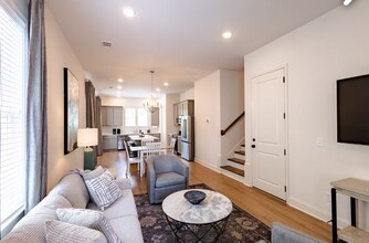 423 Sanders St in Auburn, AL - Building Photo - Building Photo