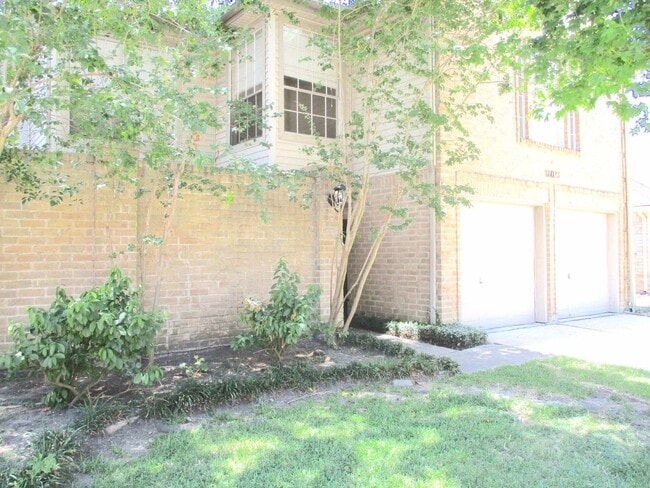 16023 Hidden Acres Dr