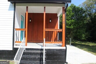 1060 Cypress Dr in Macon, GA - Building Photo - Building Photo