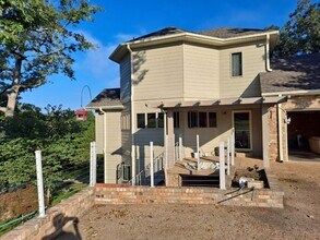 11 Fairway Dr in Holiday Island, AR - Building Photo - Building Photo
