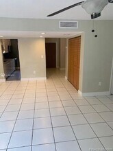 14117 SW 66th St-Unit -H1 in Miami, FL - Foto de edificio - Building Photo