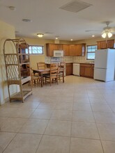 8553 SE Pettway St-Unit -Garage Apt in Hobe Sound, FL - Building Photo - Building Photo