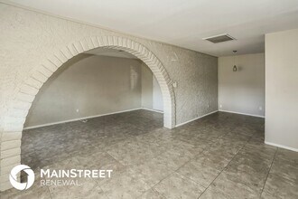 8209 S 24th Way in Phoenix, AZ - Building Photo - Building Photo