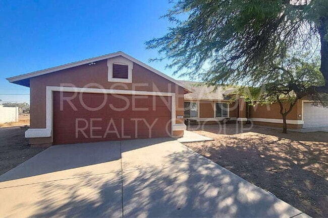 8585 W Santa Cruz Blvd in Arizona City, AZ - Building Photo - Building Photo