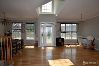 3 Maxwell Rd in Monroe Township, NJ - Building Photo - Building Photo