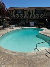 600 Lansing Dr in Bakersfield, CA - Building Photo - Building Photo