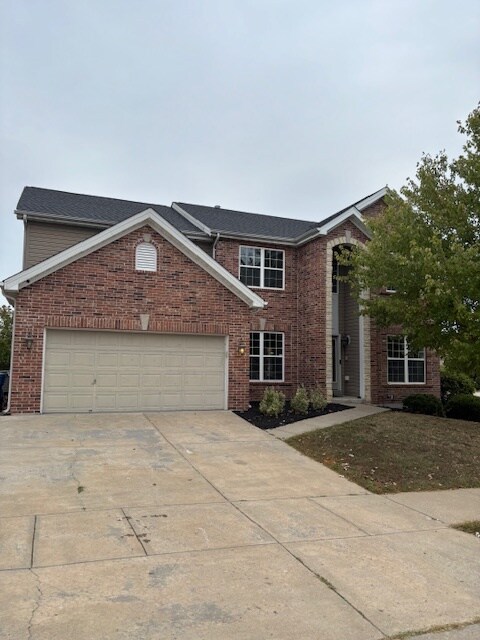 1028 Pierpoint Ln in St. Charles, MO - Building Photo