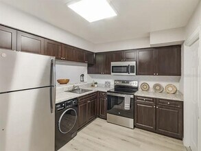 121 Danube Ave in Tampa, FL - Building Photo - Building Photo