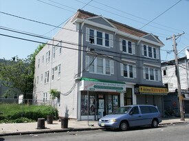 360 16th Ave in Irvington, NJ - Building Photo