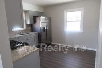 4645 Washington St NE in Minneapolis, MN - Building Photo - Building Photo