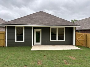 224 Blue Bird Ln in Mineola, TX - Building Photo - Building Photo