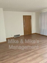 4926 N 54th St in Milwaukee, WI - Building Photo - Building Photo