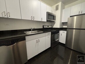 5 AVENUE in New York, NY - Building Photo - Building Photo