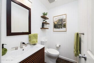 106 Marina Bay Ct in Highlands, NJ - Building Photo - Building Photo