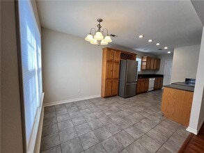 1005 Zachary Dr in Centerton, AR - Building Photo - Building Photo