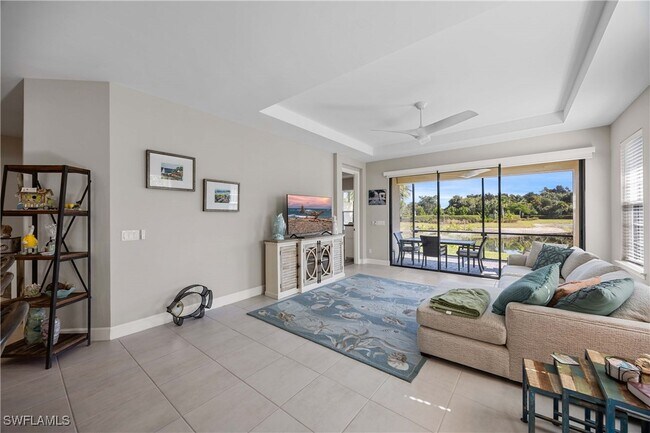 8110 Calle Canovas St in Naples, FL - Foto de edificio - Building Photo