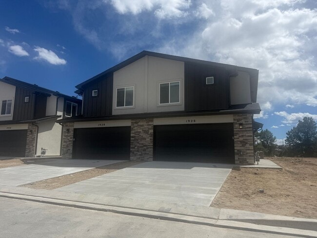 1926 Erin Loop in Colorado Springs, CO - Building Photo - Building Photo