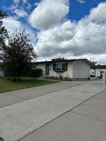 2913 8th Ave N in Great Falls, MT - Building Photo