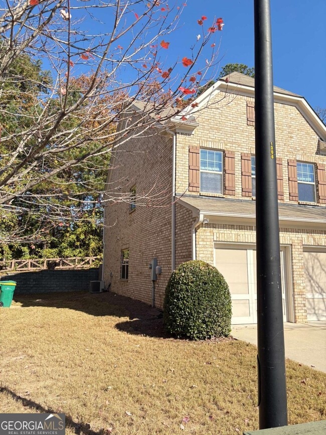 3462 New Fawn Ln in Alpharetta, GA - Foto de edificio - Building Photo