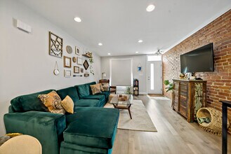 1225 Tree St in Philadelphia, PA - Foto de edificio - Building Photo