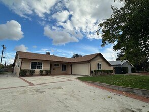 6906 Birchton Ave in Los Angeles, CA - Building Photo - Building Photo