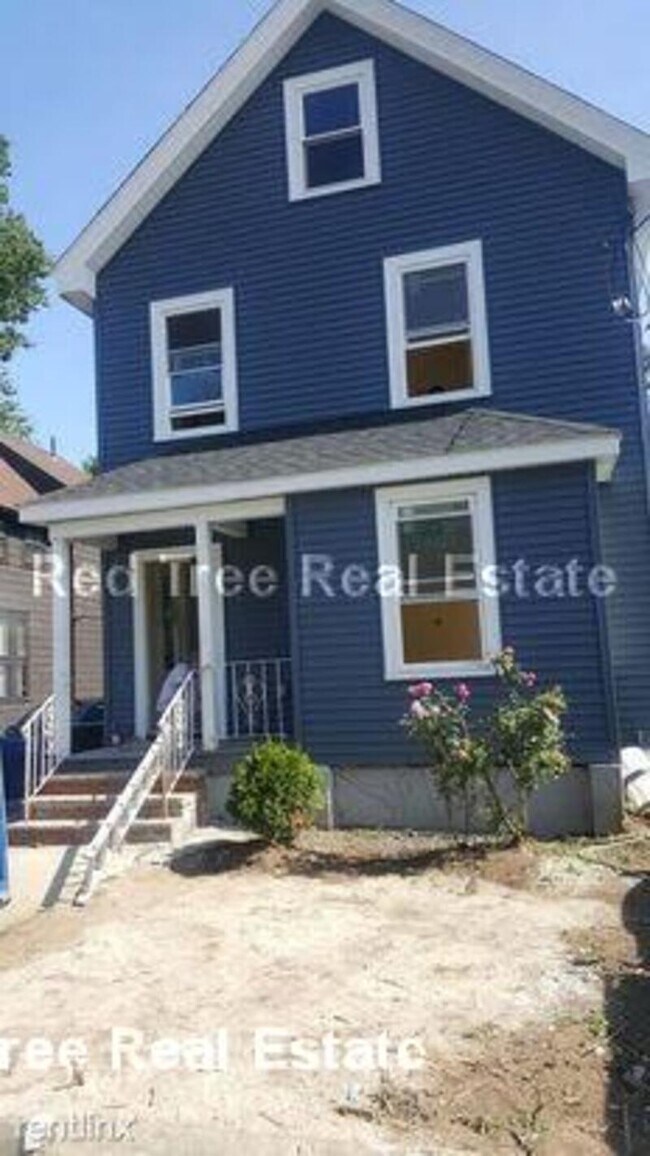 property at 35 Pratt St