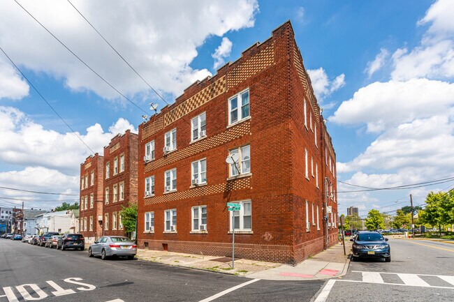 79-85 Mary St in Paterson, NJ - Building Photo - Building Photo