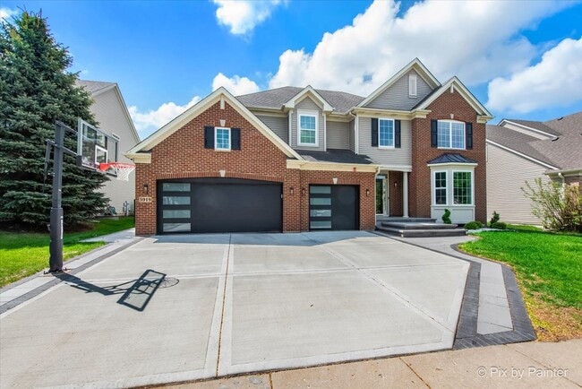 5919 Chatham Dr in Hoffman Estates, IL - Building Photo - Building Photo