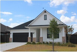 5141 Maroon Creek Dr in Bryan, TX - Building Photo