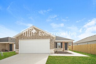 2575 E Meramec St in Fayetteville, AR - Building Photo