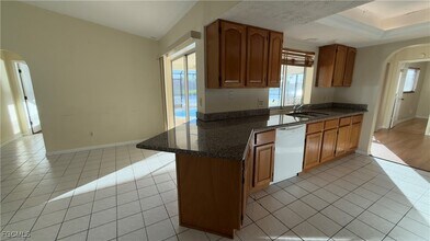 516 Archer Pkwy W in Cape Coral, FL - Building Photo - Building Photo