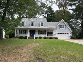 2804 Queen Anne Rd in Virginia Beach, VA - Building Photo