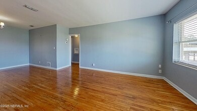 1551 Nicholson Rd in Jacksonville, FL - Building Photo - Building Photo