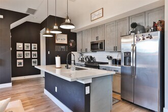 712 Pinemont Cyn Ln in Houston, TX - Building Photo - Building Photo