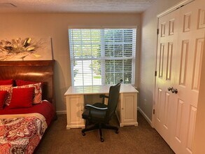 2952 Lake Hollow Rd, Unit Apartments by the Lake in Gainesville, GA - Building Photo - Building Photo