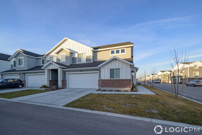 property at 4234 W Palisade Park Ct