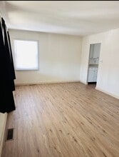 2251 Vale Dr in Dayton, OH - Foto de edificio - Building Photo