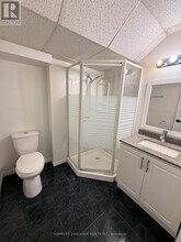 5932 Hemingway Rd in Mississauga, ON - Building Photo - Building Photo