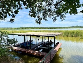 2018 Long Creek Ct in Granbury, TX - Building Photo - Building Photo