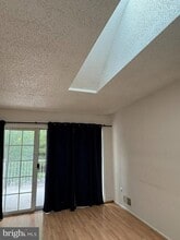 109 Versailles Ct in Hamilton, NJ - Building Photo - Building Photo