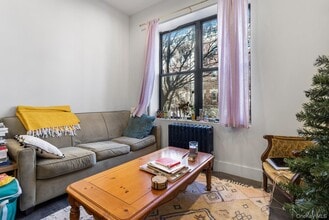 68-51 Fresh Pond Rd in Queens, NY - Building Photo - Building Photo