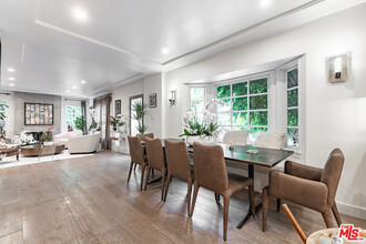 1438 San Ysidro Dr in Beverly Hills, CA - Building Photo - Building Photo