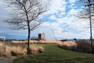 53 Jeffries St, Unit 1 in Boston, MA - Building Photo - Building Photo