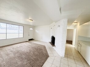 13413 Minuteman Dr in Draper, UT - Building Photo - Building Photo