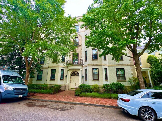 property at 3020 Dent Pl NW