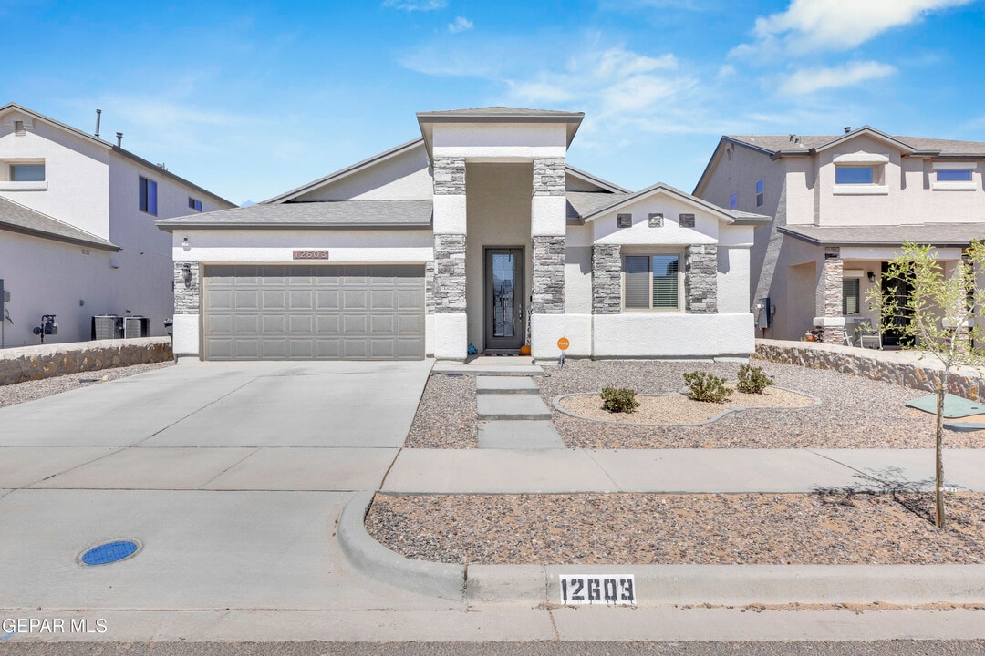 12603 Cody Kyle CT in El Paso, TX - Building Photo