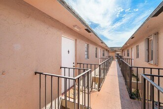 600 SW 2nd St in Boca Raton, FL - Building Photo - Building Photo