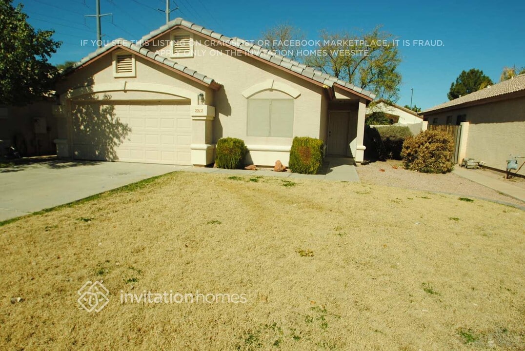 2012 E Saratoga St in Gilbert, AZ - Building Photo