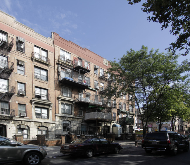 175 Hewes St in Brooklyn, NY - Building Photo - Building Photo