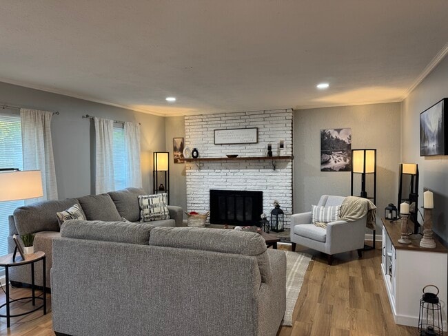 1117 Henrietta Dr in Knoxville, TN - Foto de edificio - Building Photo